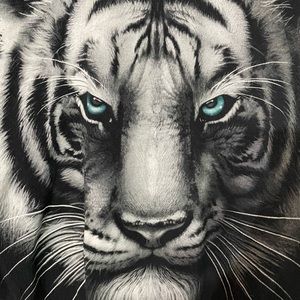 LARGE Tiger Shirt. Blue eyes. Black.